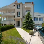 The Beach Studios & Apartments * Split